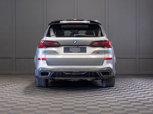 2024 BMW X5 X-Drive 50e M-Sport - Image 4