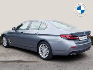 BMW 5 Series 520d SE - Image 2