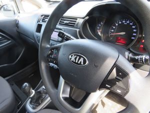 Kia Rio 2013 5DR 1.4 DIESEL NCTD 26 - Image 2