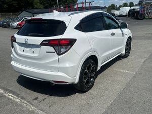 2016 HONDA VEZEL AUTOMATIC FULL OPTION - Image 3