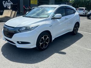 2016 HONDA VEZEL AUTOMATIC FULL OPTION - Image 2