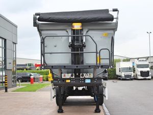 NEW 2025 KASSBOHRER TRI-AXLE TIPPING TRAILER - Image 2