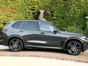 232D BMW X5 50e M SPORT PRO 499BHP - Image 3