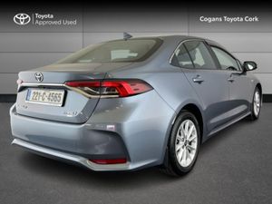 Toyota Corolla HYB LUNA SALOON 4DR AUTO - Image 2