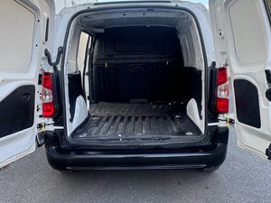 Peugeot Partner 2021 3  seater - Image 3