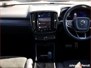 Volvo XC40 Recharge Pro 69 kWh 231bhp (adaptive C - Image 2