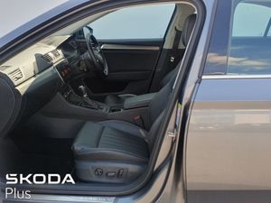 Skoda Superb Superb STY 2.0tdi 150HP DSG - Image 4