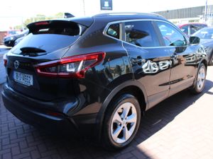 NISSAN QASHQAI 1.2i SV EDITION  5DR ESTATE // IMMA - Image 4