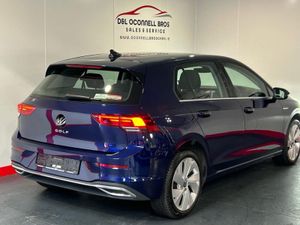Volkswagen Golf STYLE 2.0 TDI 115HP 5DR - Image 3