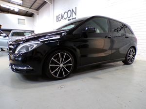 MERCEDES B180 BLACK EDITION*AUTOMATIC*AMAZING ON F - Image 4