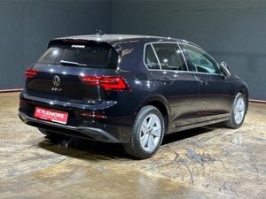 Volkswagen Golf 1.0 AUTOMATIC ETSI ACTIVE - Image 4