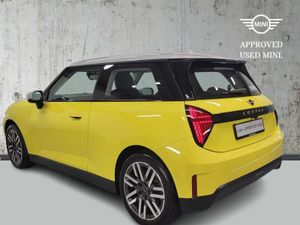 MINI Cooper Cooper E Classic - Image 3
