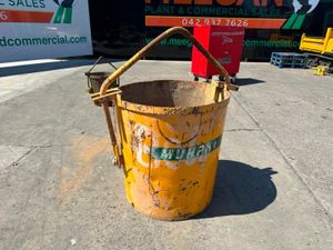 500 ltr CONCRETE TIPPING RUBBLE SKIP POT...978 - Image 2