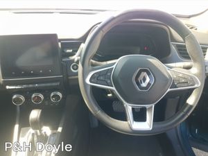 Renault Arkana Iconic E-tech Hybrid 145 Auto - Image 2