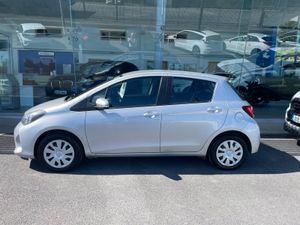 Toyota Yaris 2017 - Image 2
