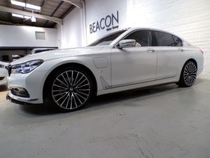 2018* ONLY 39,000 MILES*BMW 740E*PLUG-IN HYBRID*I- - Image 4