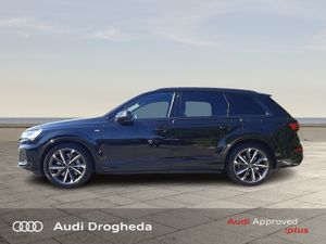 Audi Q7 55 Tfsi e S Line BLK Edition - Image 4