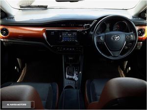 Toyota Auris  automatic 1.2 Auris sport Mode  Lun - Image 2