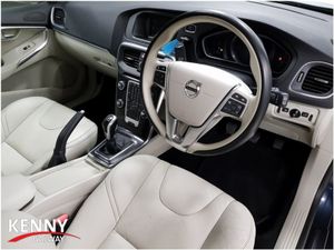 Volvo V40 D2 Momentum ED 5DR - Image 2
