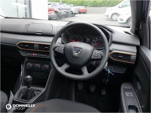 Dacia Sandero Stepway 1.0 TCe Essential 5dr - Image 4