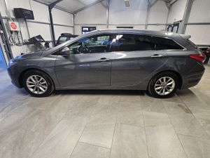 17 HYUNDAI I40 SE NAV BUS B/D  ESTATE EDITION - Image 3