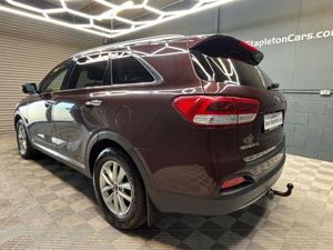Kia Sorento Platinum 4X4 5DR - Image 2
