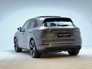 Porsche Cayenne 3.0 V6 E-hybrid - Image 4