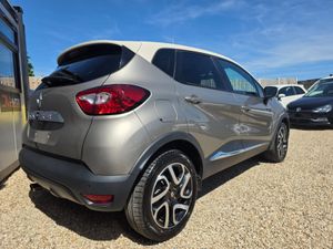 Renault Captur Automatic - Image 3