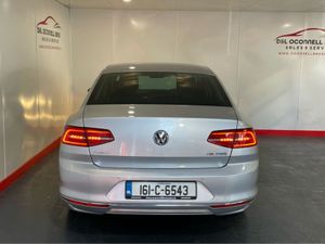 Volkswagen Passat HIGHLINE 1.6 TDI MANUAL 6SPEED F - Image 3