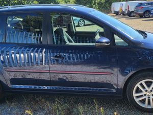 AUTOMATIC Volkswagen Touran 2014 - Image 4