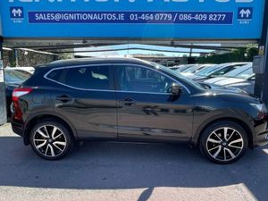 Nissan QASHQAI 1.2 Petrol SVE High Spec Model  Lo - Image 2