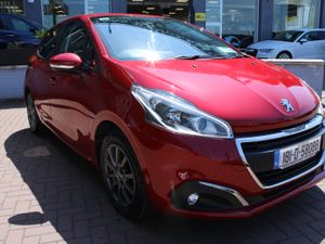Peugeot 208 1.2i ALLURE  5DR HATCHBACK AUTOMATIC - Image 2