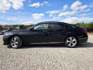 2020 Honda Accord Hybrid EX - Image 2