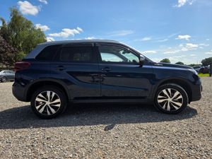 2022 Suzuki Escudo Hybrid - Image 4