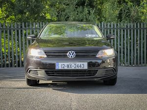 2012 Volkswagen Jetta 1.6 TDI *AUTOMATIC* - Image 4