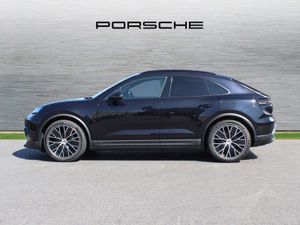 Porsche Macan 4 Electric - Image 3