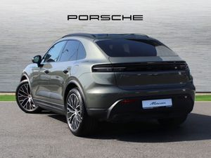 Porsche Macan 4 Electric - Image 2