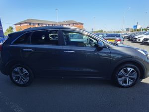 KIA NIRO 64KWH EV 3 - Image 4