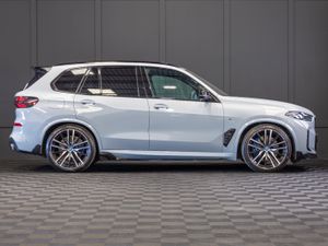 232 BMW X5 X-Drive 50e M-Sport - Image 2
