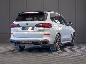 232 BMW X5 X-Drive 50e M-Sport - Image 3