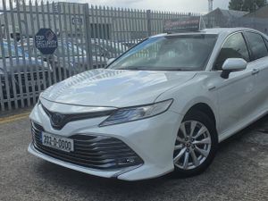 2020 Toyota Camry | Hybrid - Image 2