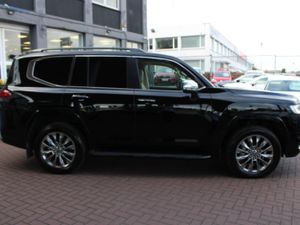 TOYOTA LANDCRUISER  LANDCRUISER LC300 AMAZON  5DR - Image 3