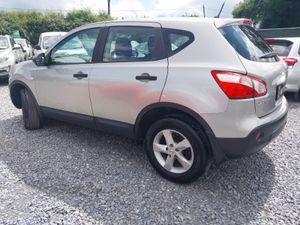 🔵 Nissan Qashqai 1.6 XE AUTOMATIC LOW KM - Image 3