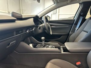 Mazda 3 2.0 Sky-x 186BHP EXE Line  saloon   100 P - Image 4
