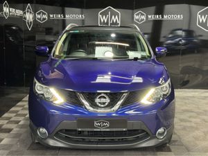 Nissan Qashqai 1.5 SV//LOW MILEAGE//ONE OWNER - Image 4