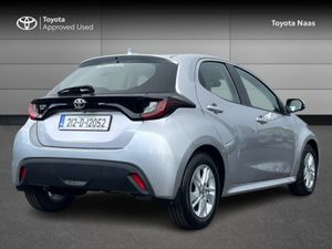 Toyota Yaris 1.0 LUNA 4DR - Image 2