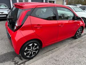 2021 Toyota Aygo 1.0 VVT-i x-play Smatphone - Image 4