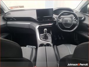 Peugeot 3008 1.2 Puretech 130bhp Allure - Image 4