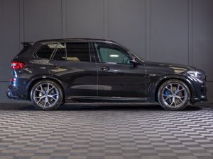 222 BMW X5 X-Drive 45e M-Sport - Image 2