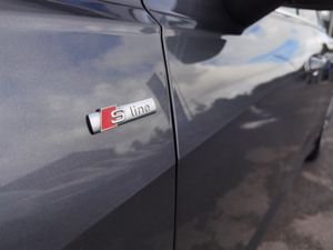 AUDI A6 40 TDI S LINE AUTOMATIC 204BHP - Image 2